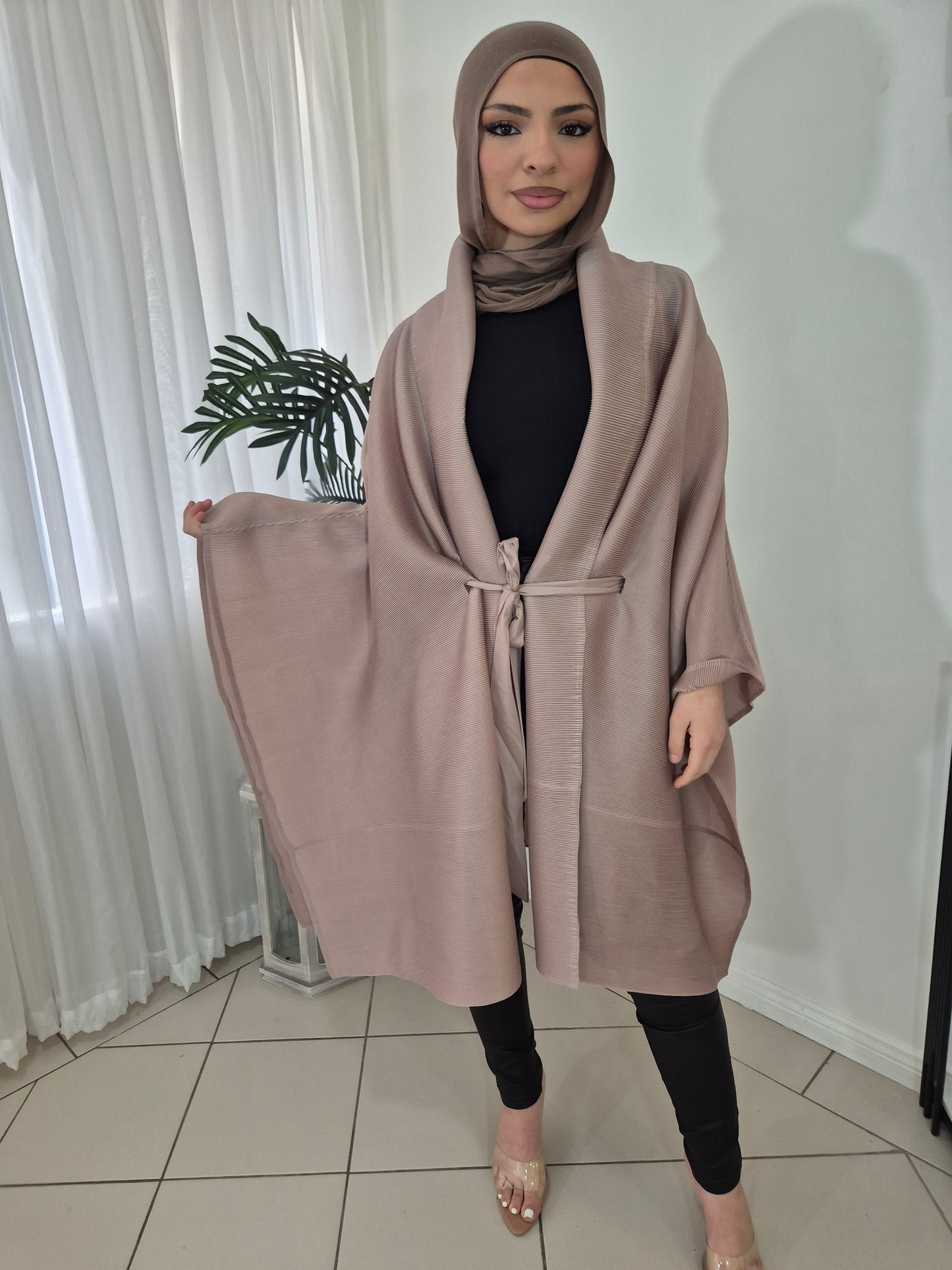 Luxe Pleated kimono